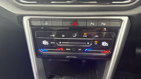 Used Volkswagen T-Roc 2023 for sale - 76144460: Photo 56