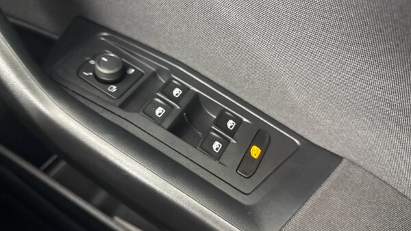 Used Volkswagen T-Roc 2023 for sale - 76144460: Photo 60