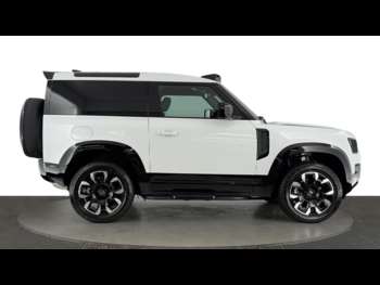 Used Land Rover Defender 90 2025 for sale - 74770790: Photo