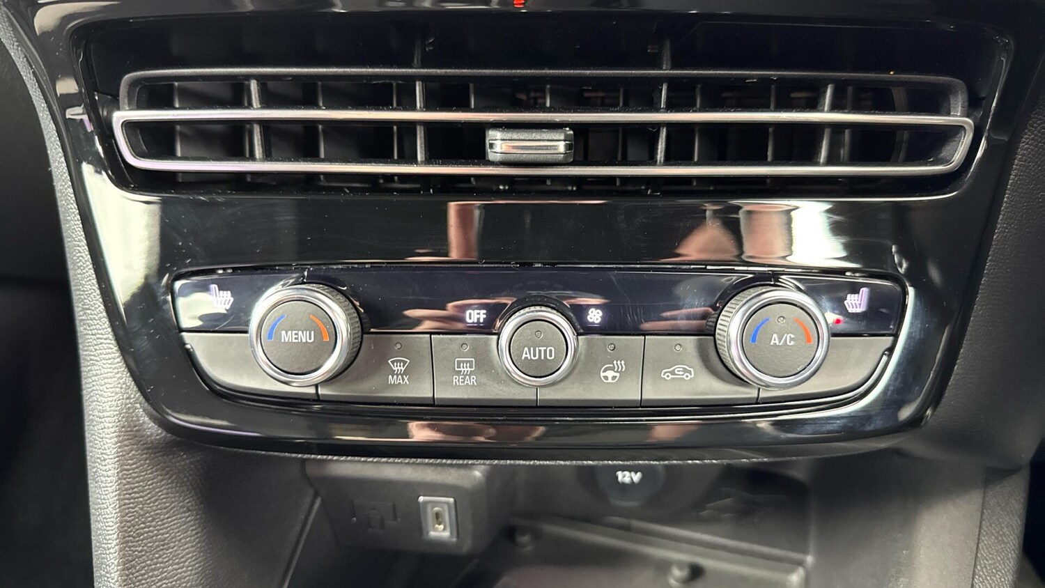 Used Vauxhall Mokka Electric 2025 for sale - 77586330: Photo 19