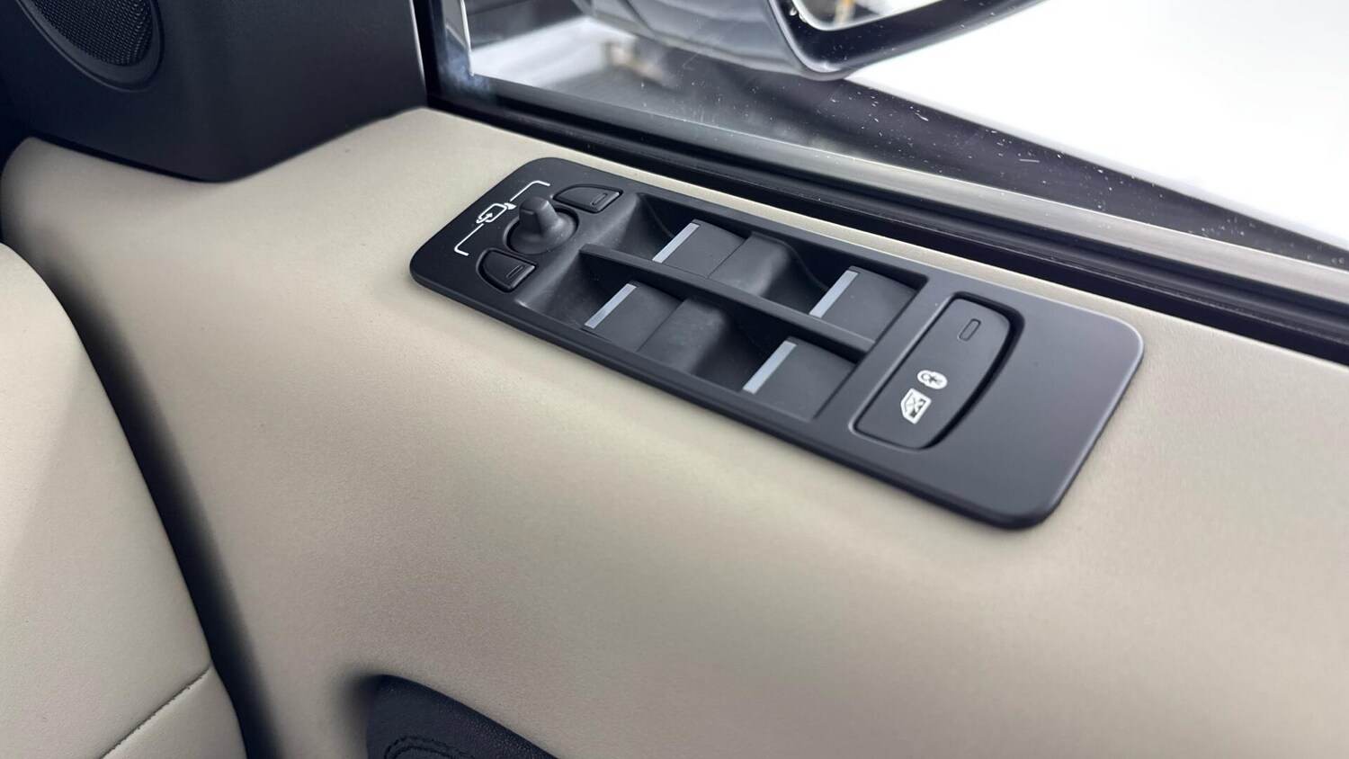 Used Land Rover Discovery Sport for sale - 77809013: Photo 22