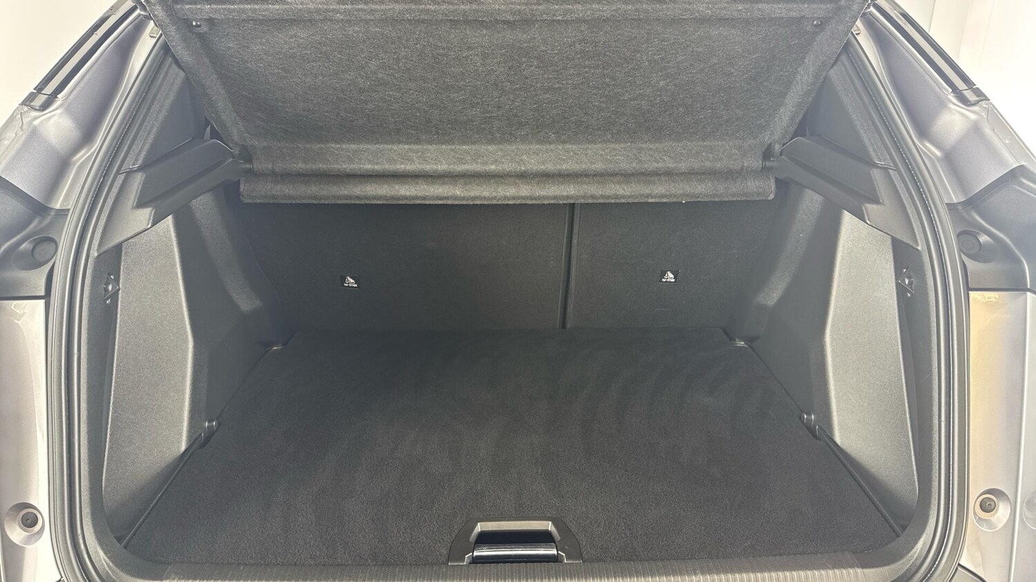 Used Peugeot 2008 2021 for sale - 77969898: Photo 15