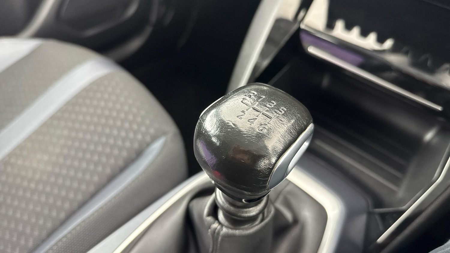 Used Peugeot 2008 2021 for sale - 77969898: Photo 21