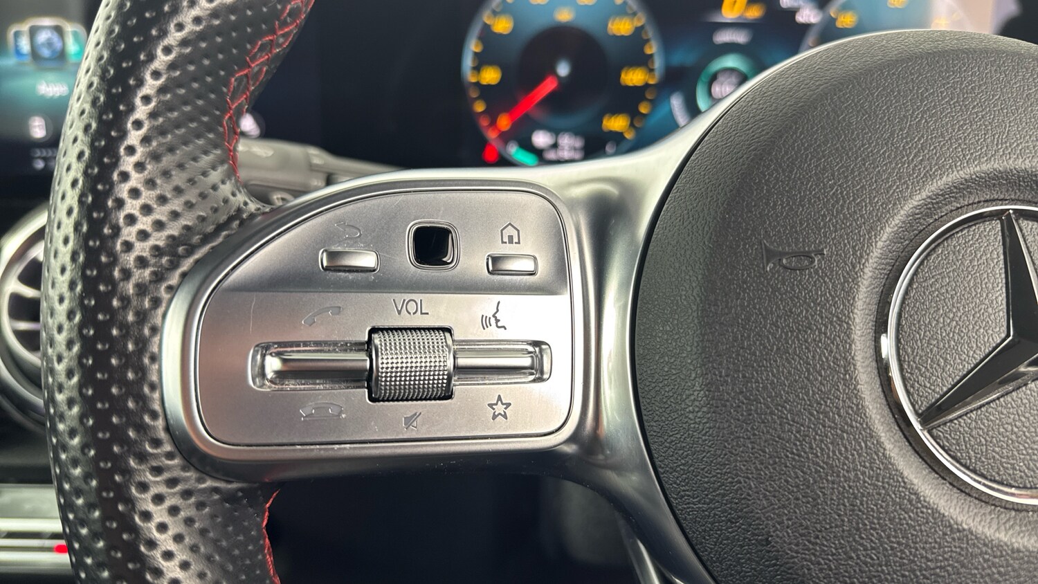 Used Mercedes-Benz EQB 2022 for sale - 76082084: Photo 57