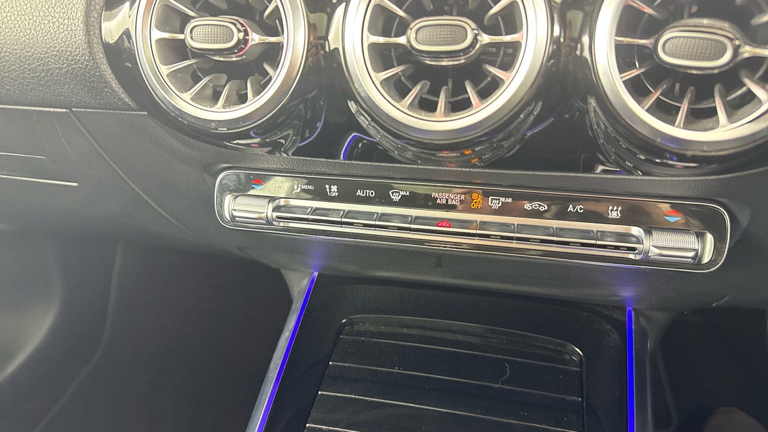Used Mercedes-Benz EQA 2021 for sale - 75987165: Photo 19