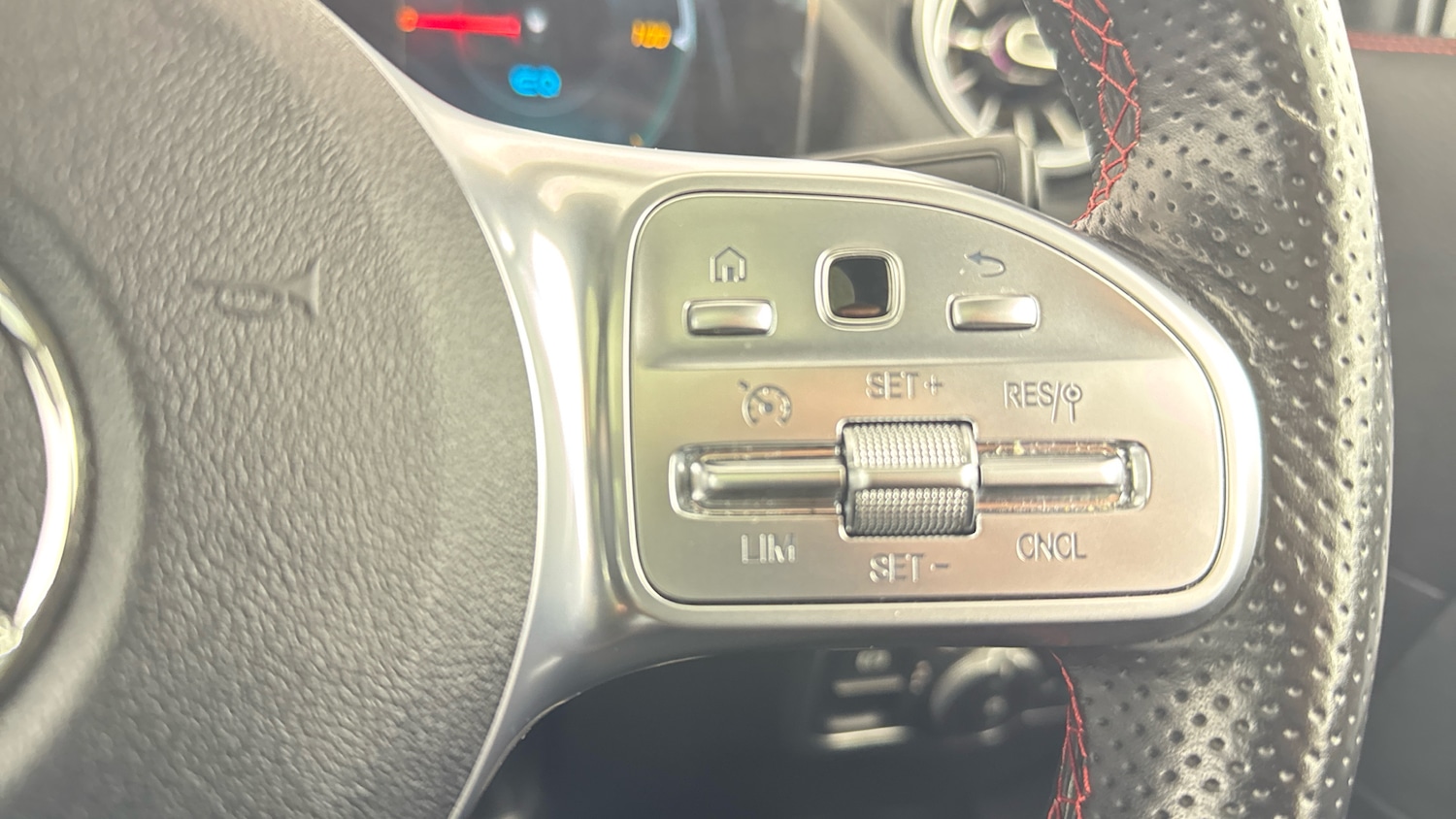 Used Mercedes-Benz EQA 2021 for sale - 75987165: Photo 22
