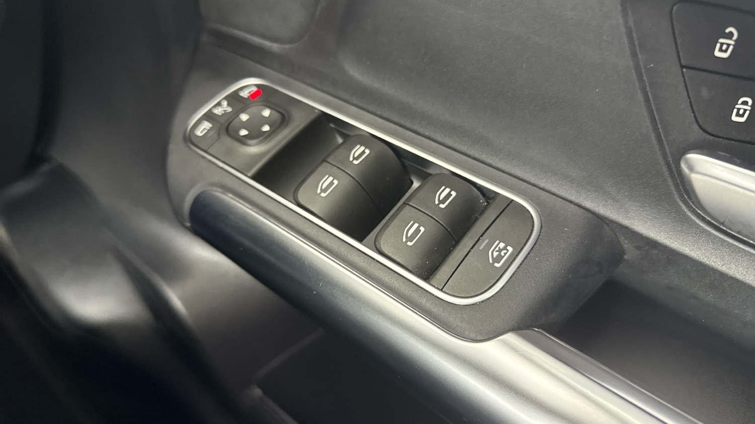 Used Mercedes-Benz EQA 2021 for sale - 75987165: Photo 58