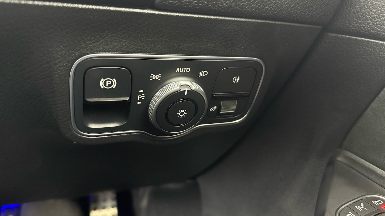 Used Mercedes-Benz EQA 2021 for sale - 75987165: Photo 60