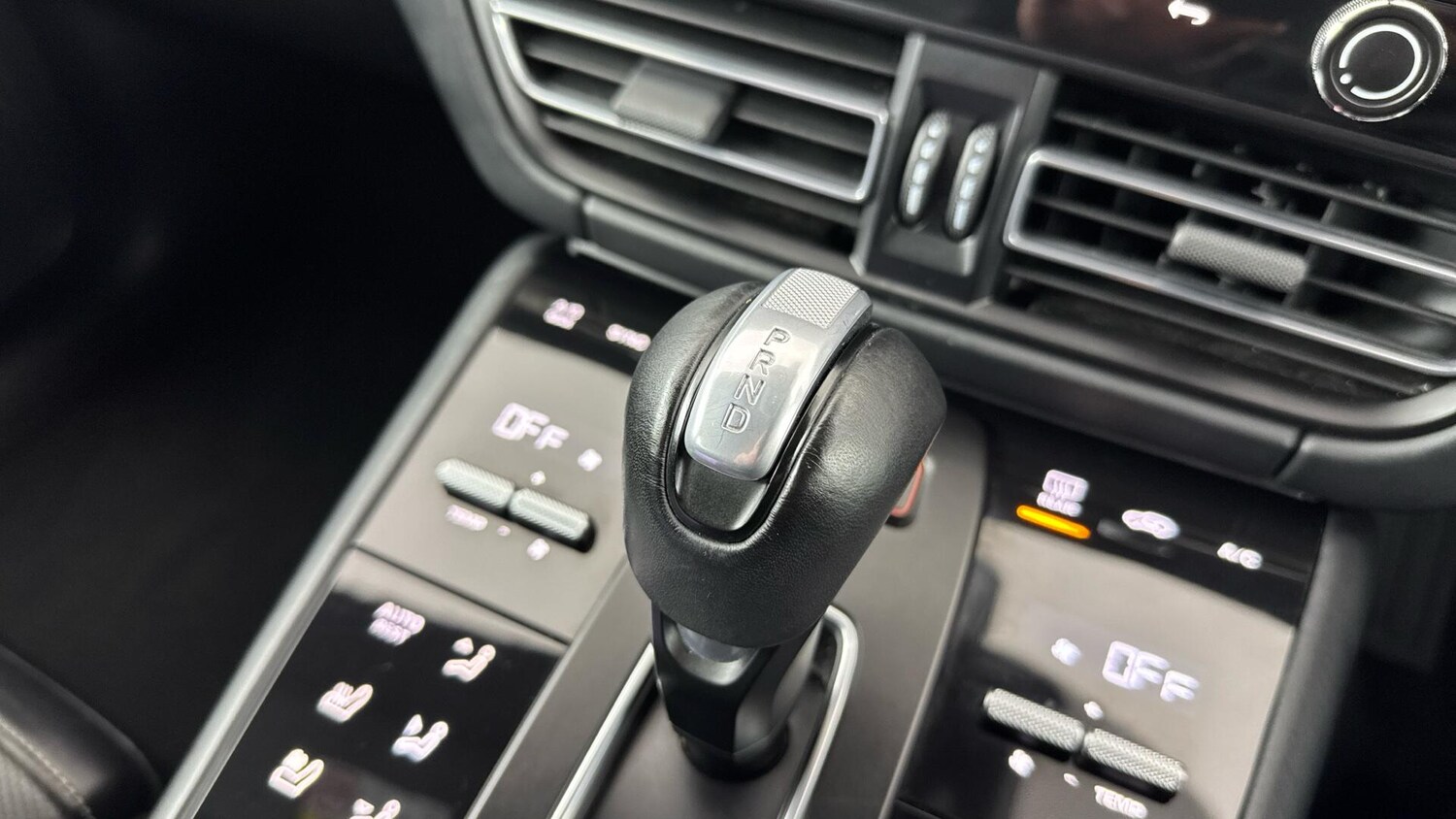 Used Porsche Macan 2023 for sale - 78099816: Photo 24