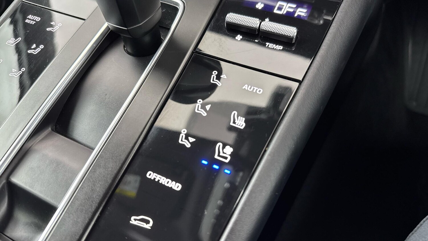 Used Porsche Macan 2023 for sale - 78099816: Photo 35