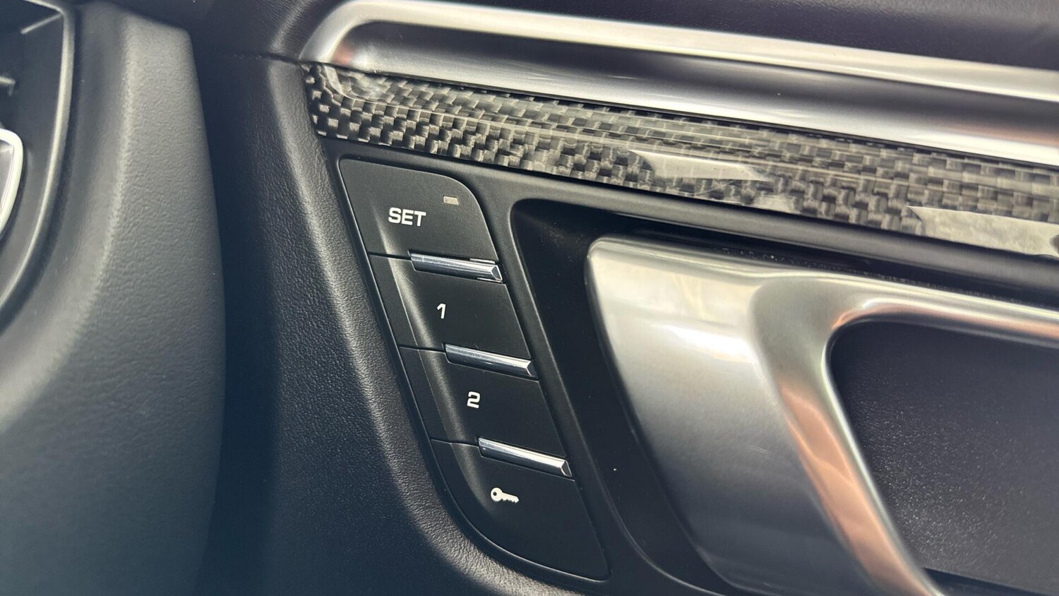 Used Porsche Macan 2023 for sale - 78099816: Photo 40