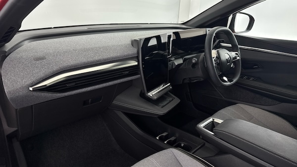 Used Renault Megane 2025 for sale - 76040339: Photo 45