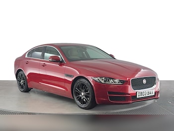 Used Jaguar XE 2015 for sale - 75567229: Photo