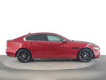 Used Jaguar XE 2015 for sale - 75567229: Photo