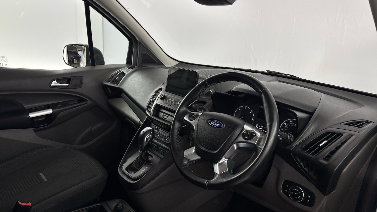 Used Ford Grand Tourneo Connect 2022 for sale - 76148691: Photo 44