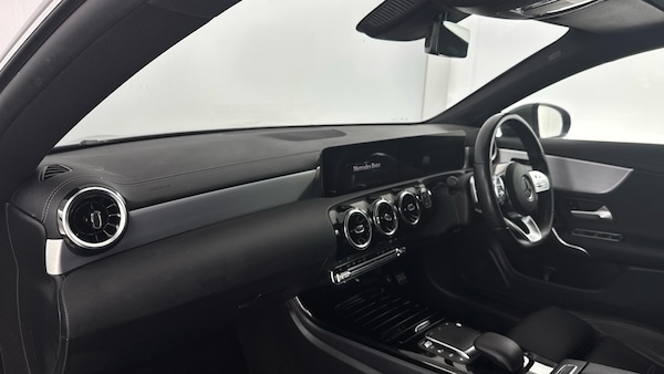 Used Mercedes-Benz CLA 2022 for sale - 76115636: Photo 10