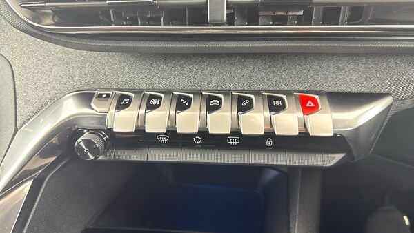 Used Peugeot 3008 2024 for sale - 76005720: Photo 54