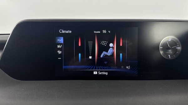 Used Lexus UX 2021 for sale - 75546502: Photo 17