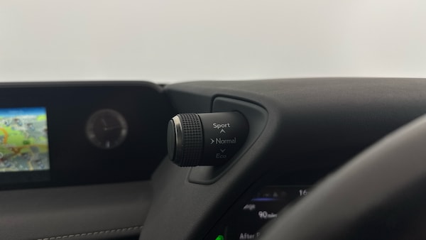 Used Lexus UX 2021 for sale - 75546502: Photo 21