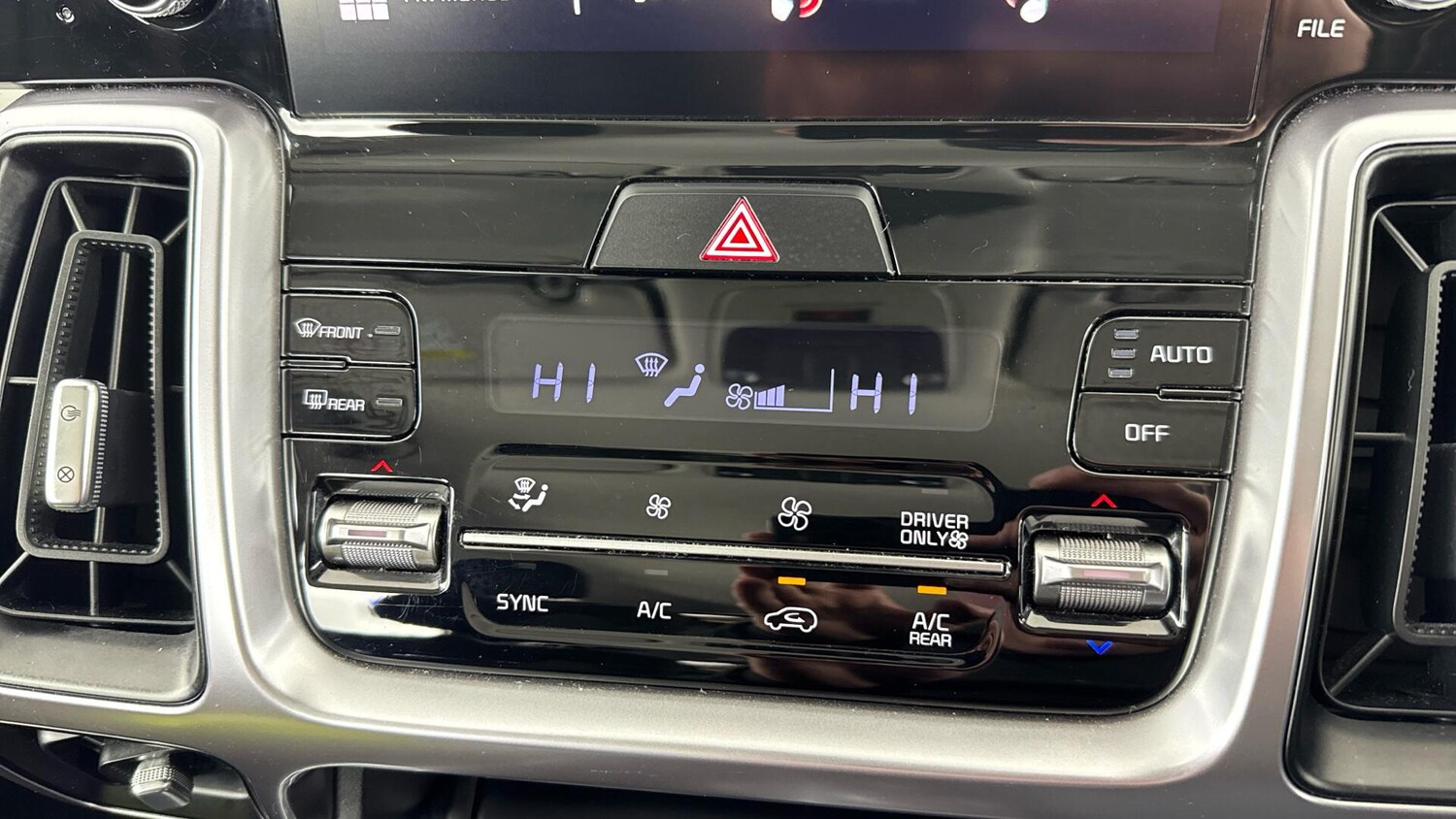 Used Kia Sorento 2023 for sale - 77940090: Photo 19