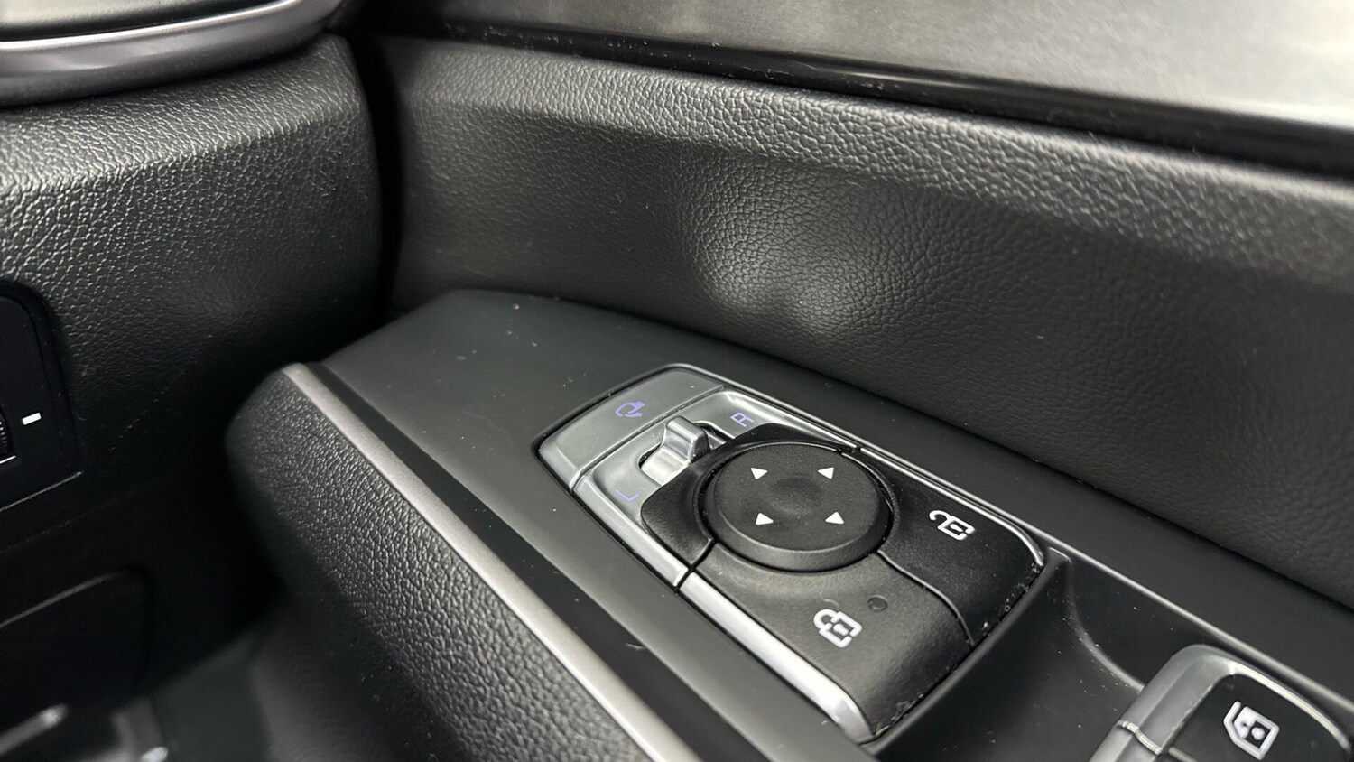 Used Kia Sorento 2023 for sale - 77940090: Photo 28