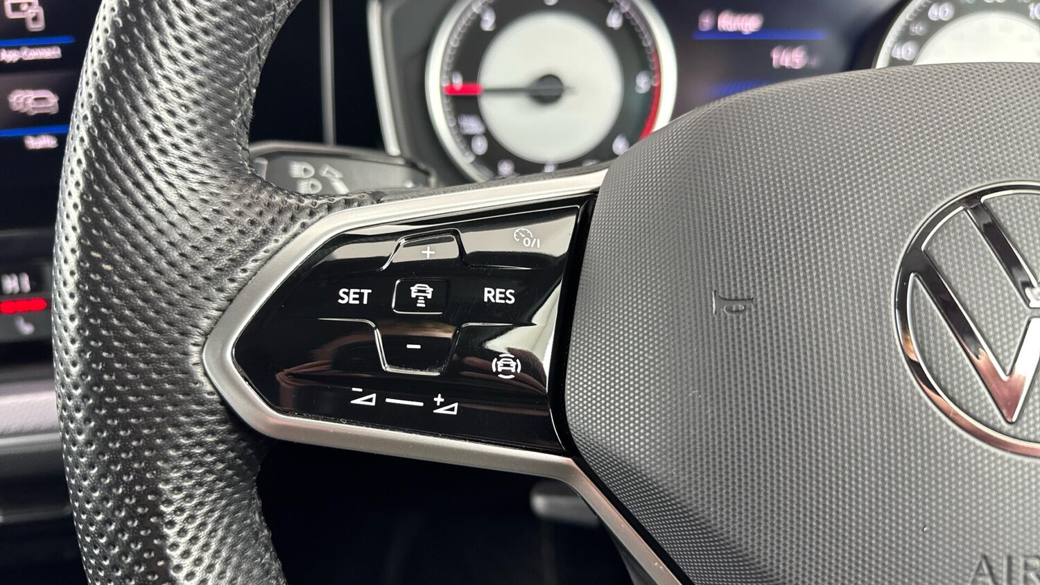 Used Volkswagen Touareg 2023 for sale - 77970637: Photo 20