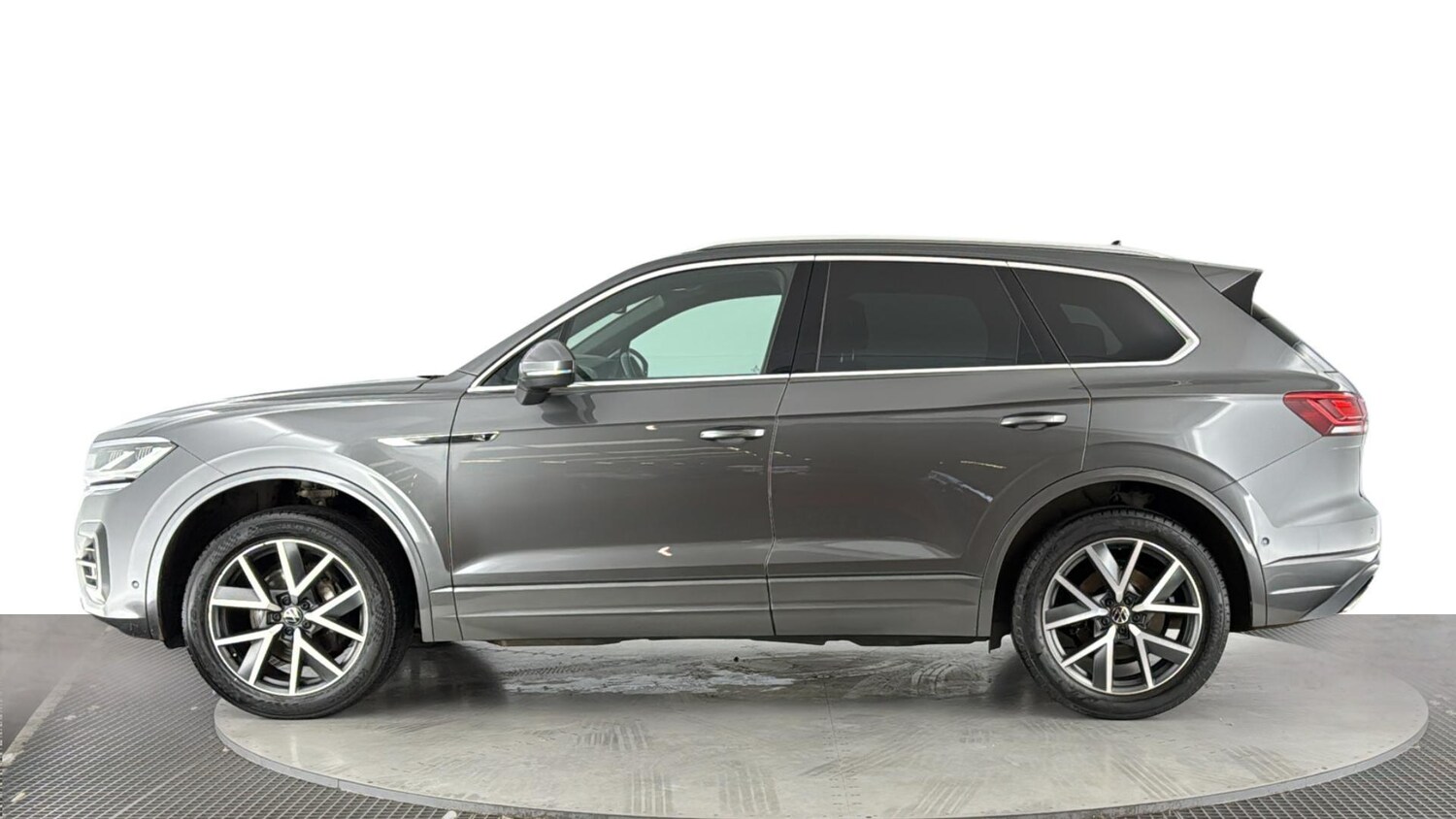 Used Volkswagen Touareg 2023 for sale - 77970637: Photo 7
