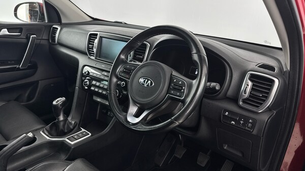 Used Kia Sportage 2018 for sale - 76192918: Photo 45