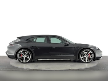 Used Porsche Taycan 2021 for sale - 75893187: Photo