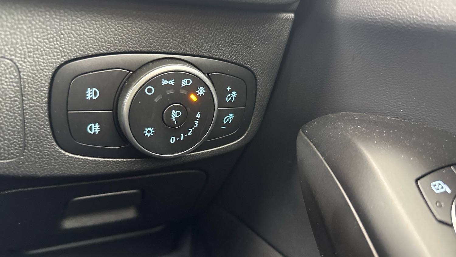 Used Ford Focus 2020 for sale - 76030046: Photo 21