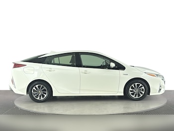 Used Toyota Prius 2017 for sale - 78648060: Photo
