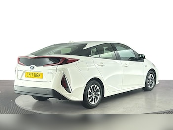 Used Toyota Prius 2017 for sale - 78648060: Photo
