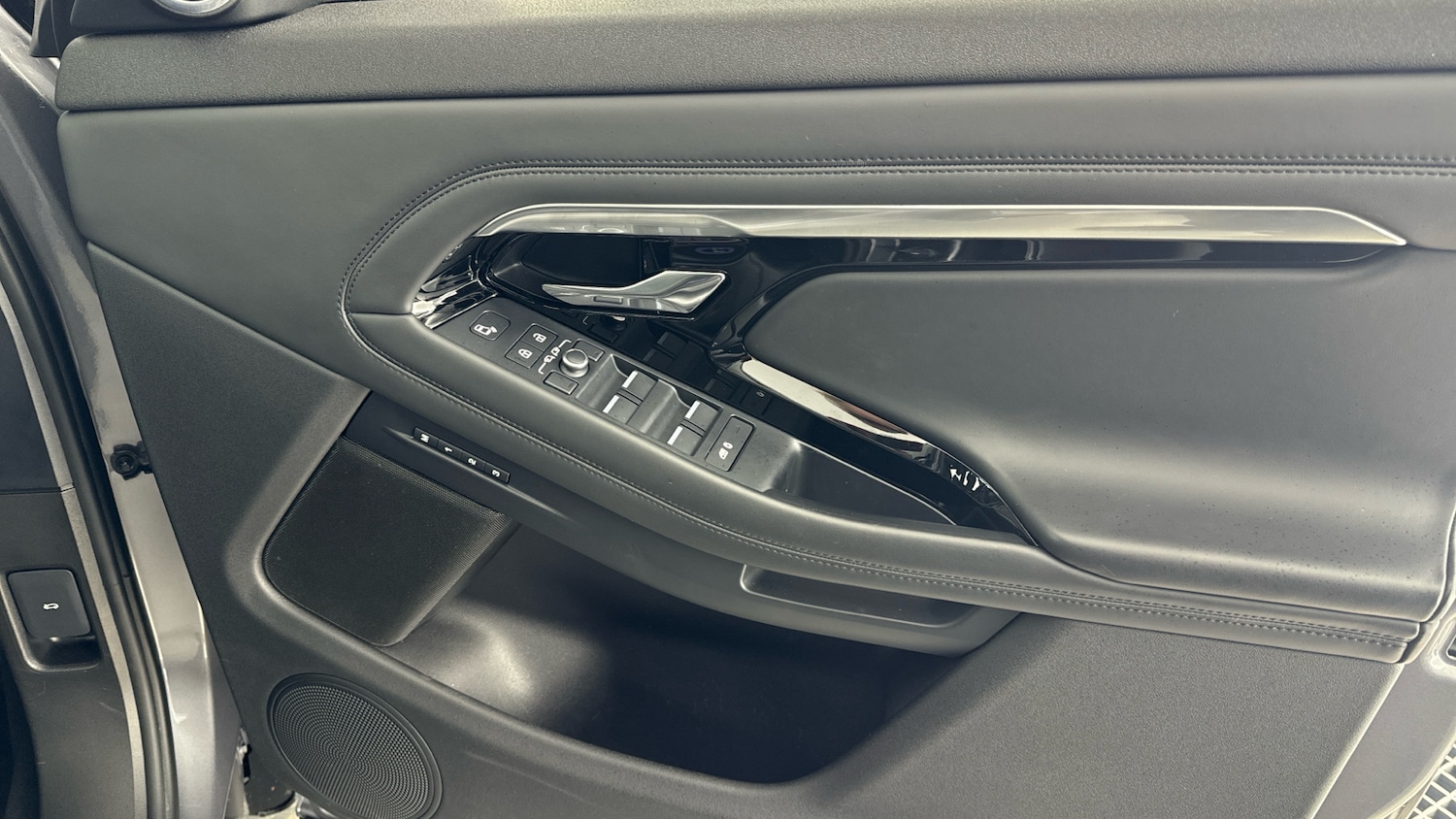 Used Land Rover Range Rover Evoque 2022 for sale - 76115627: Photo 25