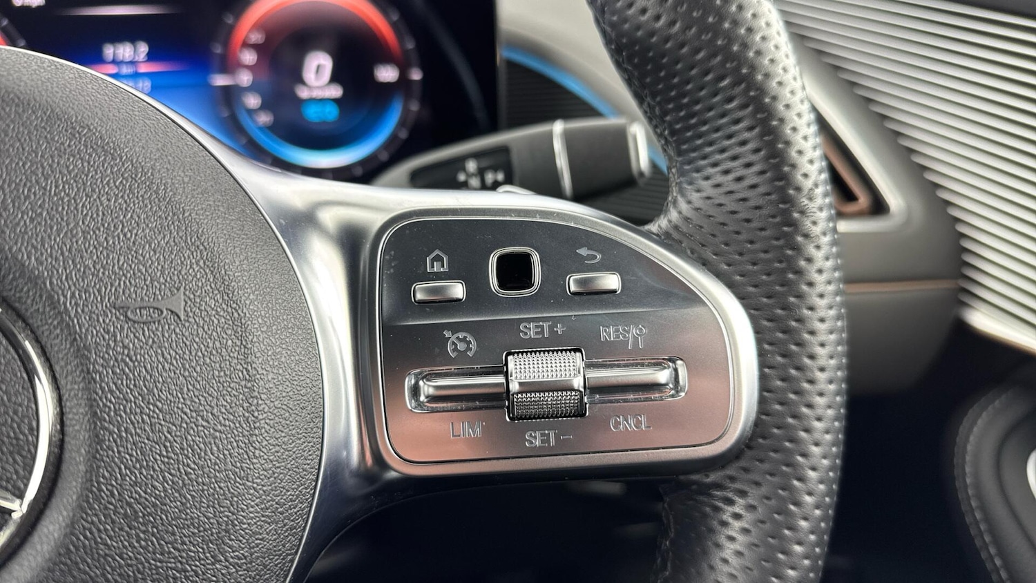 Used Mercedes-Benz EQC 2020 for sale - 77376183: Photo 19