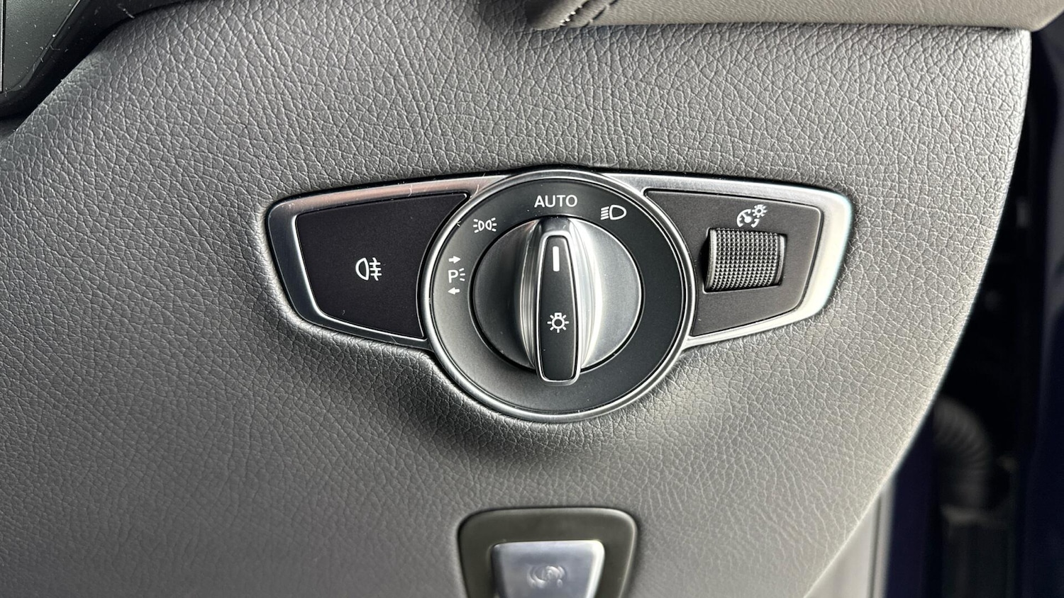 Used Mercedes-Benz EQC 2020 for sale - 77376183: Photo 21