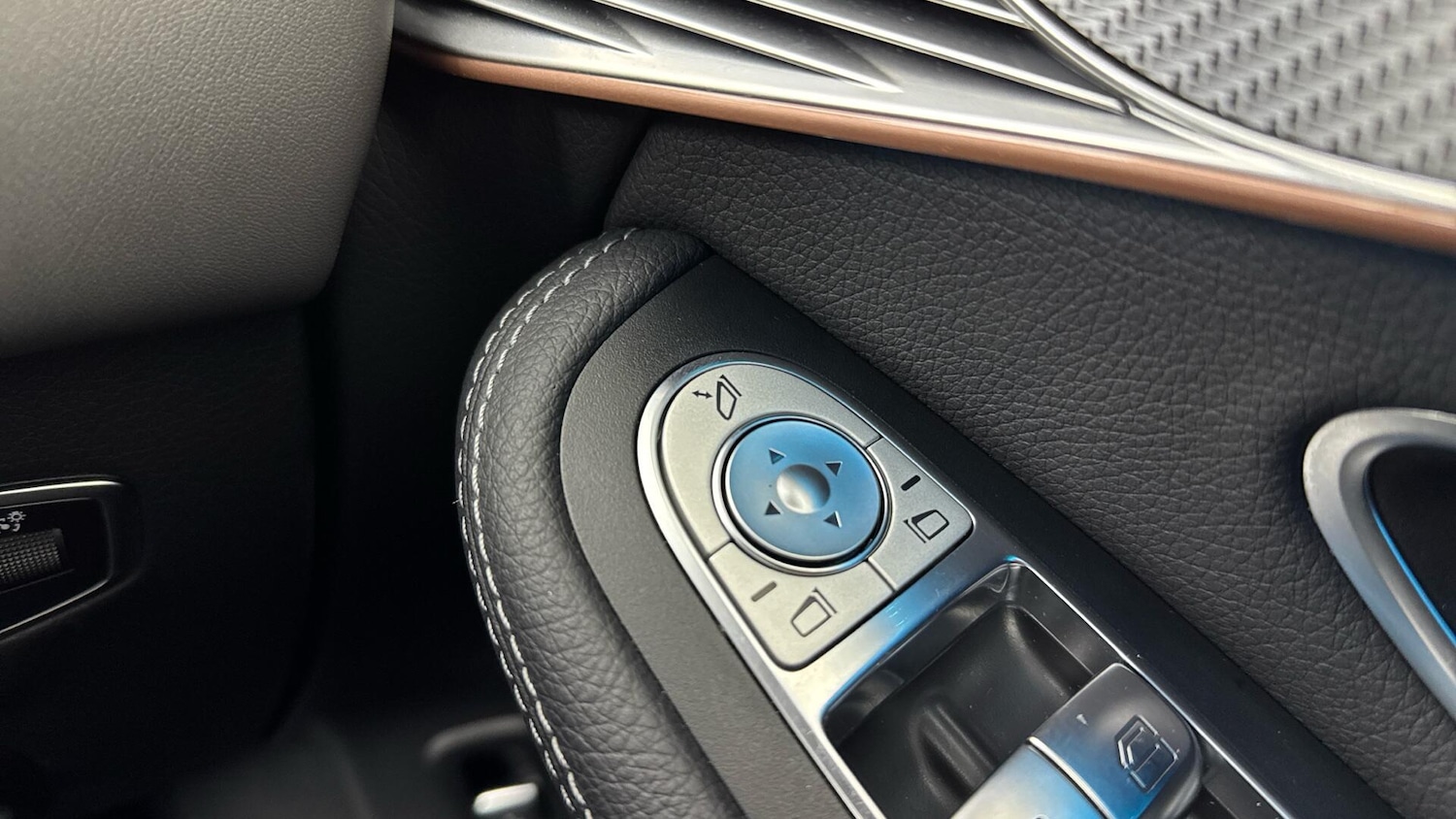 Used Mercedes-Benz EQC 2020 for sale - 77376183: Photo 29