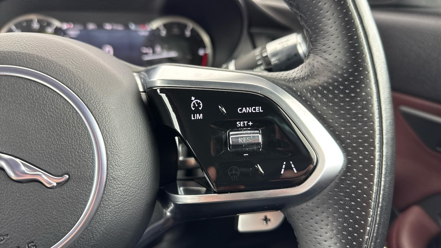 Used Jaguar E-Pace for sale - 77752896: Photo 22