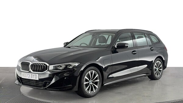 Used BMW 3 Series 2024 for sale - 76082097: Photo 1