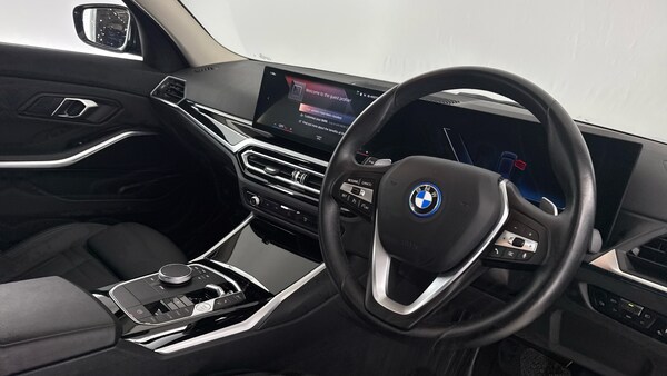 Used BMW 3 Series 2024 for sale - 76082097: Photo 44