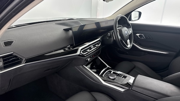 Used BMW 3 Series 2024 for sale - 76082097: Photo 45