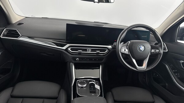 Used BMW 3 Series 2024 for sale - 76082097: Photo 46