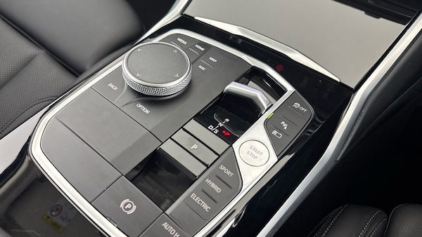 Used BMW 3 Series 2024 for sale - 76082097: Photo 55