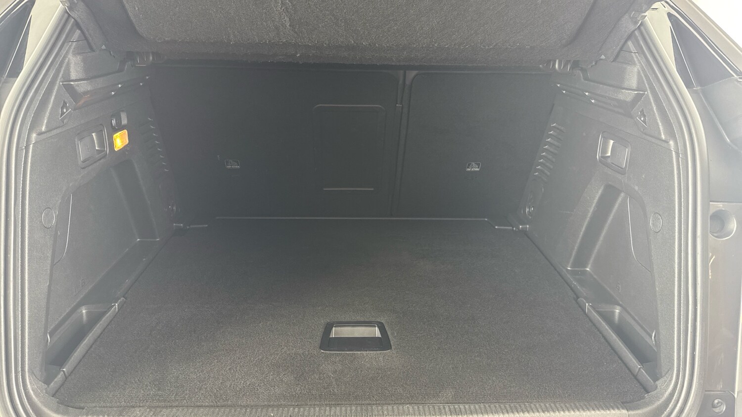 Used Peugeot 3008 2023 for sale - 76030034: Photo 50