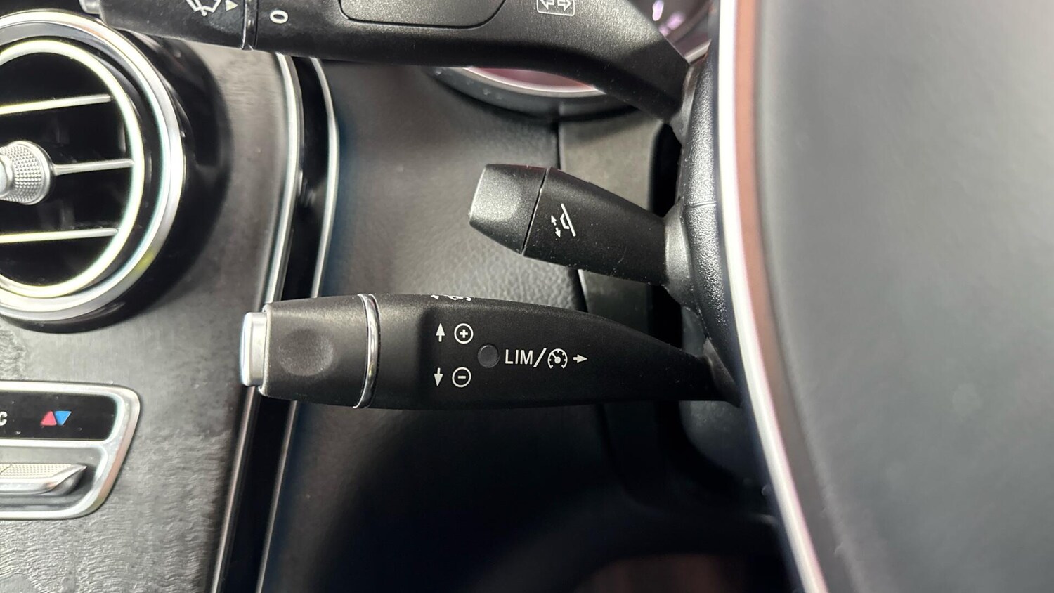 Used Mercedes-Benz GLC 2017 for sale - 77939863: Photo 29