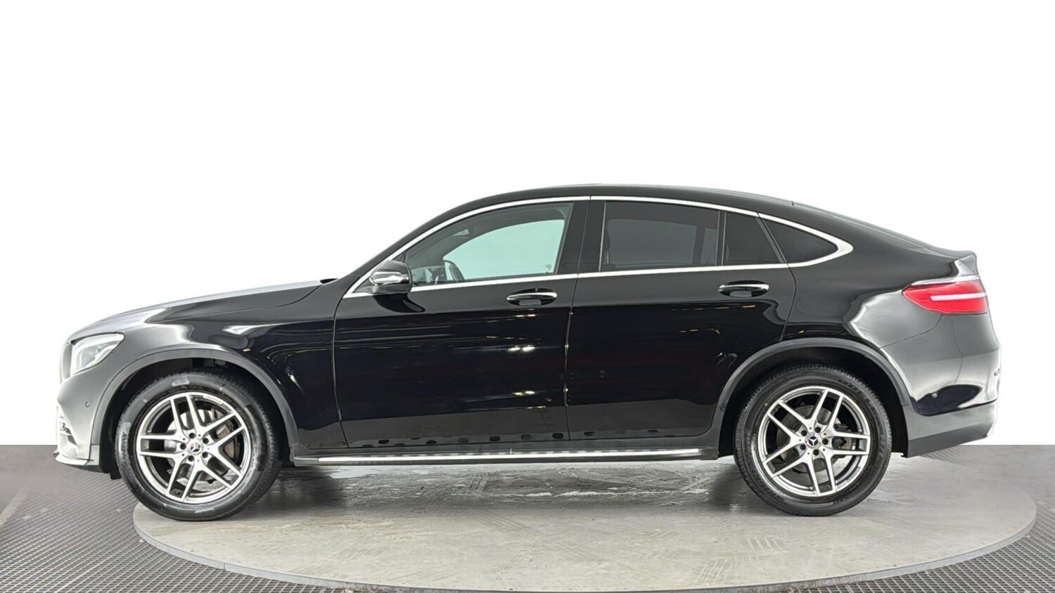 Used Mercedes-Benz GLC 2017 for sale - 77939863: Photo 7