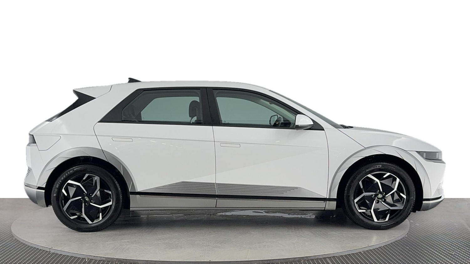 Used Hyundai IONIQ 5 2024 for sale - 76211391: Photo 3