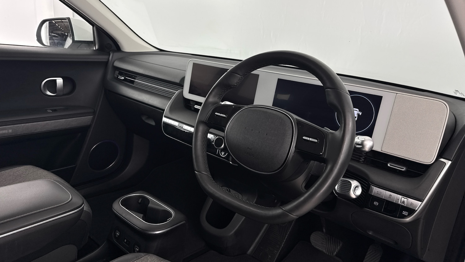Used Hyundai IONIQ 5 2024 for sale - 76211391: Photo 44