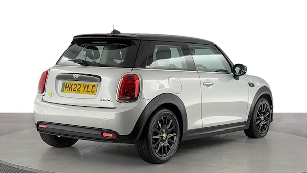 Used MINI Hatch 2022 for sale - 76220563: Photo 4