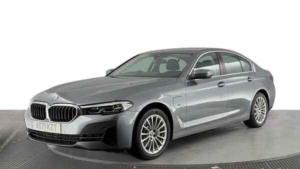 Used BMW 5 Series 2021 for sale - 76102661: Photo 1