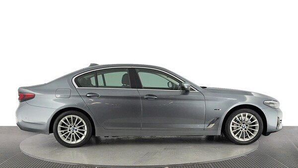 Used BMW 5 Series 2021 for sale - 76102661: Photo 32